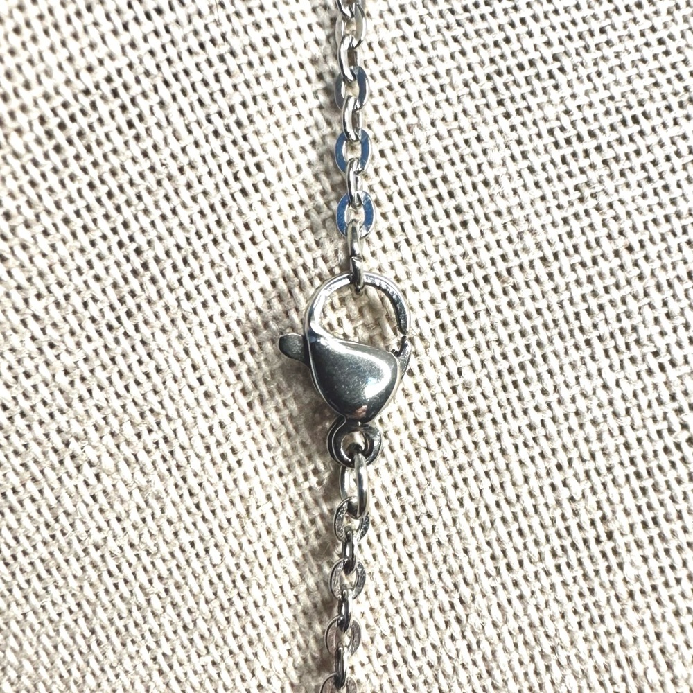 Gucci Heart Zipper Pull on Unbranded Necklace - Picture 4 of 4